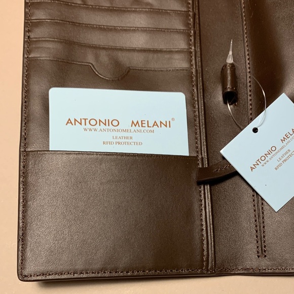 ANTONIO MELANI Brown Textured Leather Travel Wallet - Picture 5 of 12